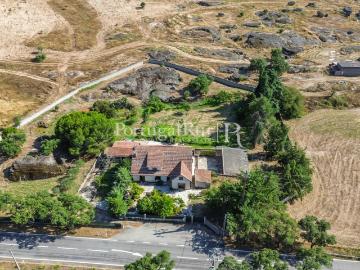 Quinta T4 e Estudio em 13 hectares de terreno 312m² Escalos de Baixo e Mata