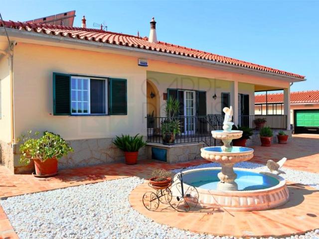 Quinta T4 com piscina, em Luz de Tavira, Algarve