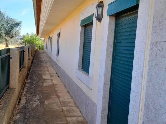 Quinta T4 em São Bento do Cortiço e Santo Estêvão de 292,5 m²