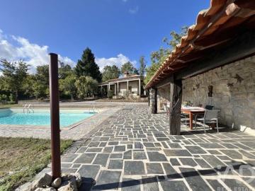 Santa Cruz da Trapa e São Cristóvão de Lafões, Distrito de Viseu