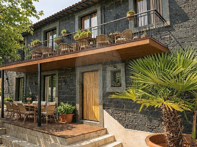 Quinta T5 à venda em Gaula, Santa Cruz RE/MAX Portugal