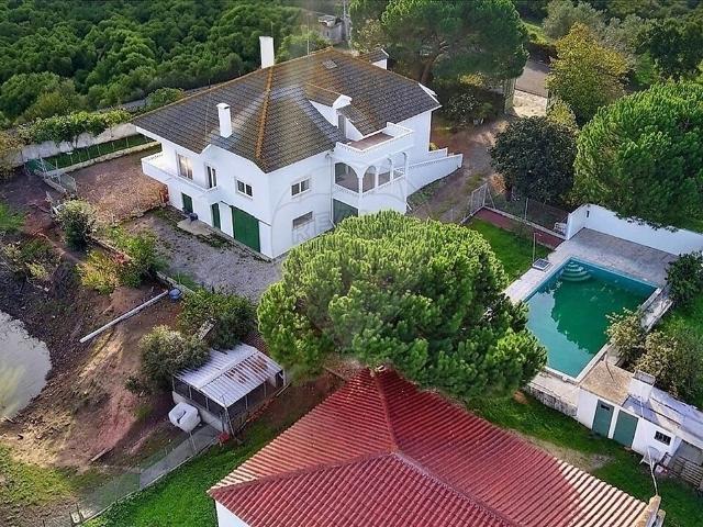 Quinta T7 à venda em Carregado e Cadafais, Alenquer RE/MAX Portugal