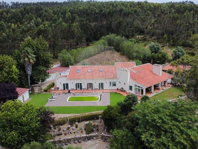 Quinta T7 à venda em São Quintino, Sobral de Monte Agraço RE/MAX Portugal