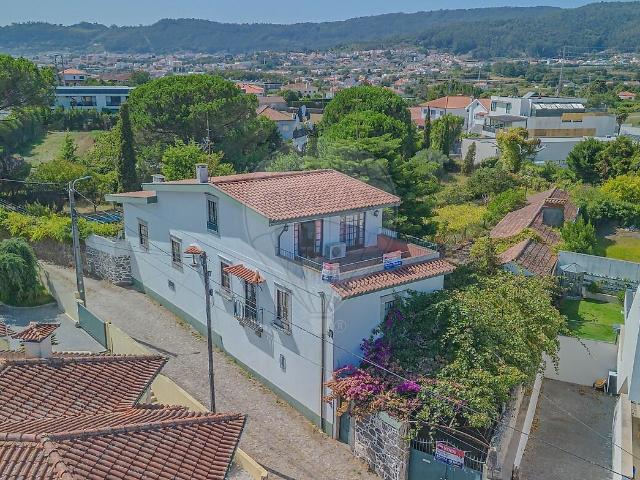 Quinta T8 à venda em Santa Marta de Portuzelo, Viana do Castelo RE/MAX Portugal