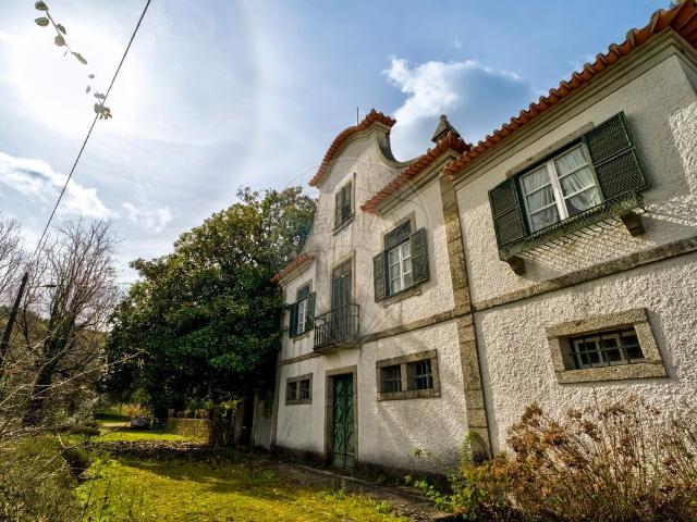 Quinta T9 à venda em Covelas, Póvoa de Lanhoso RE/MAX Portugal