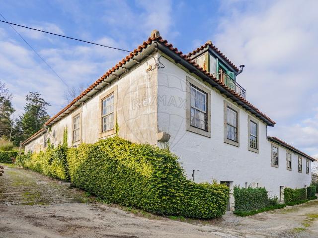 Quinta T9 à venda em Paredes