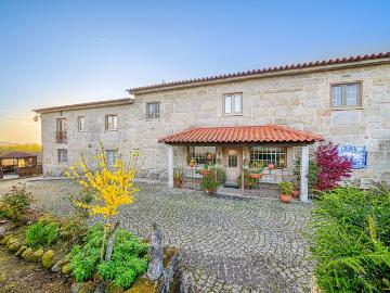 Quinta T 10 Caveirós de Cima/ Cambra 695.000.00 euros 22747m² Cambra e Carvalhal de Vermilhas