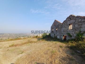 Quinta Venda em Linhares,Celorico da Beira