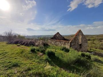 Quinta Venda em Linhares,Celorico da Beira