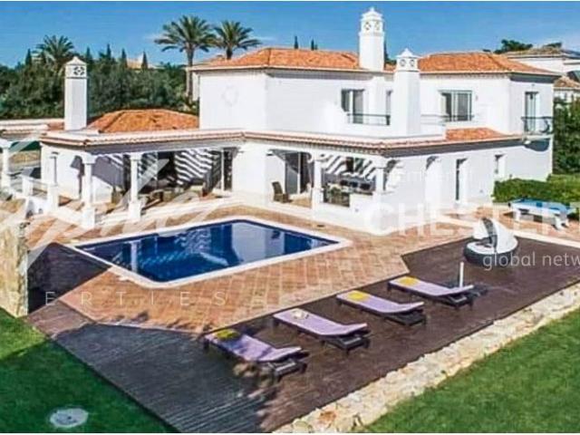 Quinta Verde Moradia T5 de Luxo Para Venda 354m² Almancil