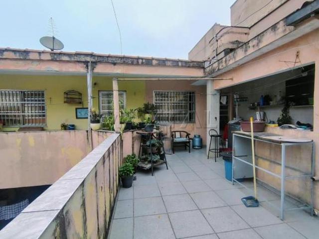 Quintal com 8 casas, alugadas, na Vila Bela São Paulo