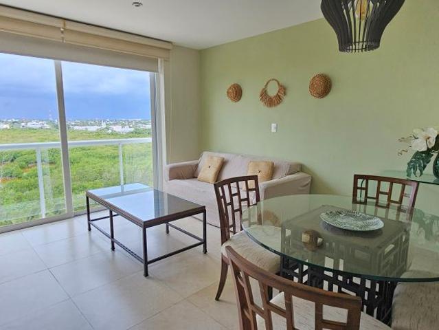 Quintana Roo, Avenida Jose López Portillo, Cancun