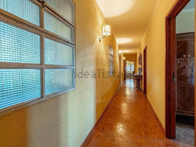 Quintas e casas rústicas em Grijó