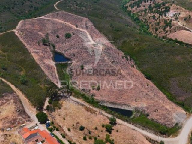 Quintas e casas rústicas em Santana da Serra