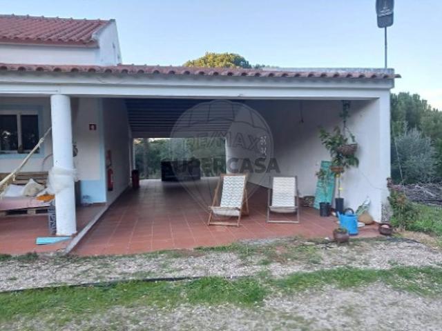 Quintas e casas rústicas T2 em Cortiçadas de Lavre