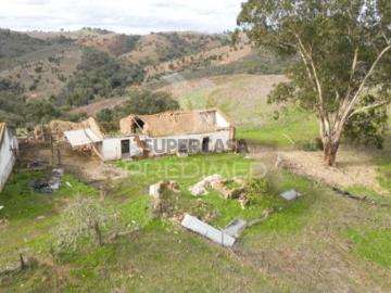 Quintas e casas rústicas T0 em Luzianes Gare