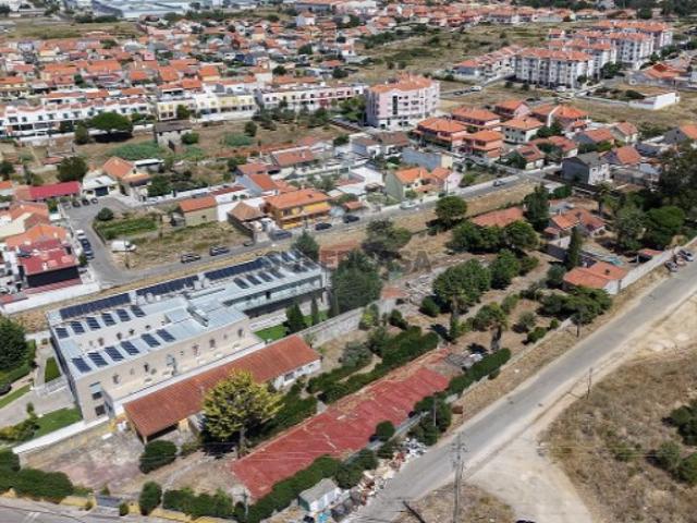 Quintas e casas rústicas T0 em S.Maria e S.Miguel, S.Martinho, S.Pedro Penaferrim