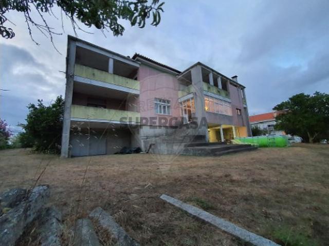 Quintas e casas rústicas T0 em Santa Comba Dão e Couto do Mosteiro