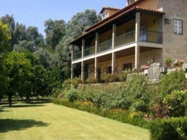 Quintas e casas rústicas T13 em Geme