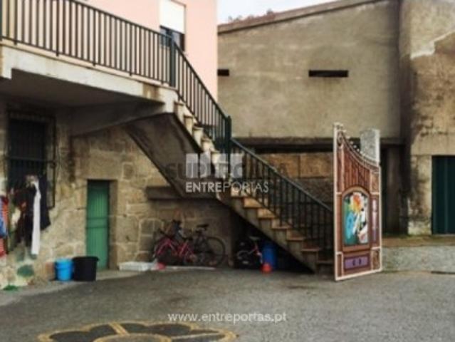 Quintas e casas rústicas T1 em Ancede e Ribadouro