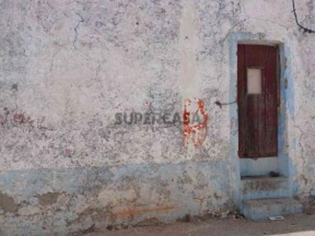 Quintas e casas rústicas T1 em Bencatel