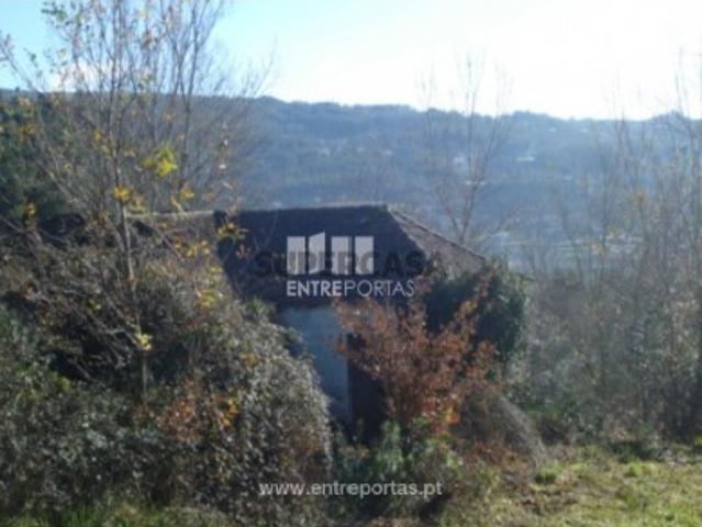 Quintas e casas rústicas T1 em Marco