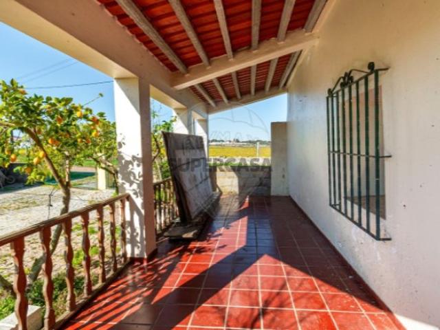 Quintas e casas rústicas T2 em Santa Eulália
