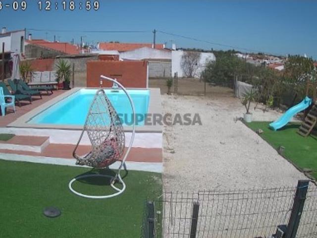Quintas e casas rústicas T3 em Campo e Campinho