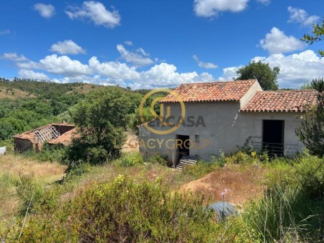 Quintas e casas rústicas T3 em Boavista dos Pinheiros