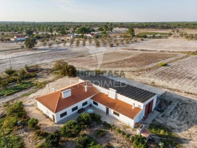 Quintas e casas rústicas T3 em Grândola e Santa Margarida da Serra