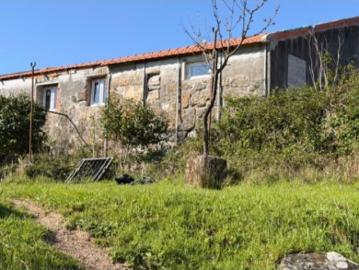 Quintas e casas rústicas T3 em Paredes de Viadores e Manhuncelos