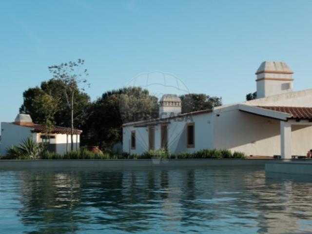 Quintas e casas rústicas T4 em Ervidel
