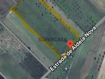 Quintas e casas rústicas T4 em Ferreira do Alentejo