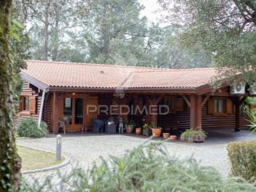 Quintas e casas rústicas T4 em O. Azeméis, Riba Ul, Ul, Macinhata Seixa, Madail