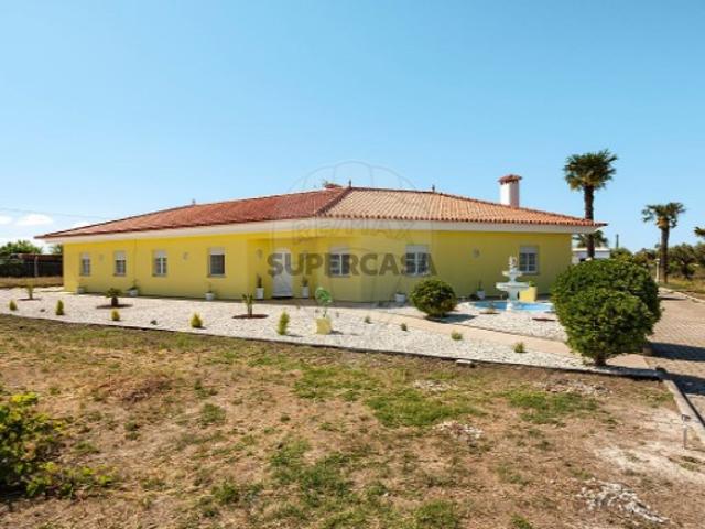 Quintas e casas rústicas T4 em Reguengos de Monsaraz