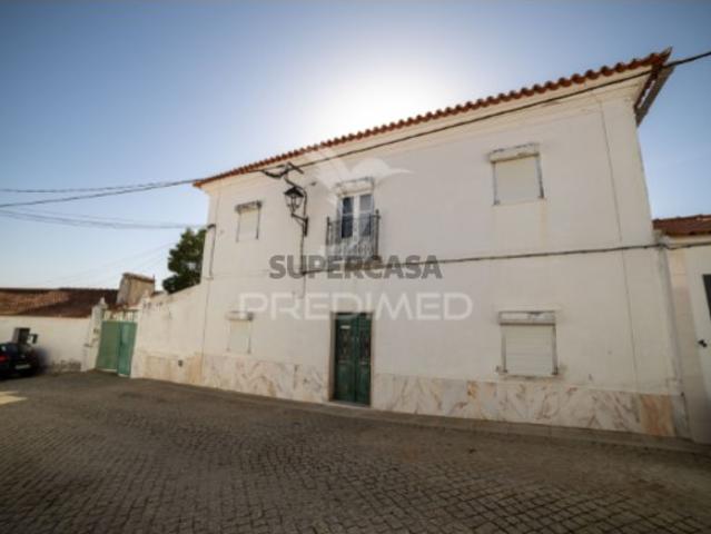 Quintas e casas rústicas T5 em Monte do Trigo