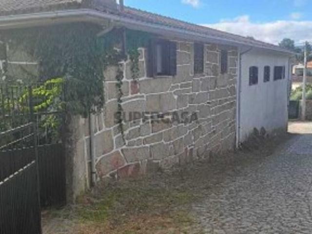 Quintas e casas rústicas T5 em Vale de Anta