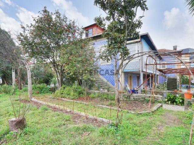 Quintas e casas rústicas T6 em Ermesinde