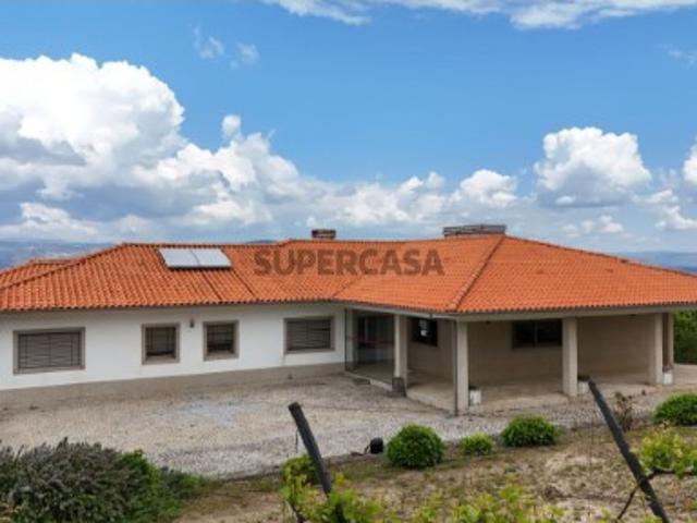 Quintas e casas rústicas T6 em Penajóia