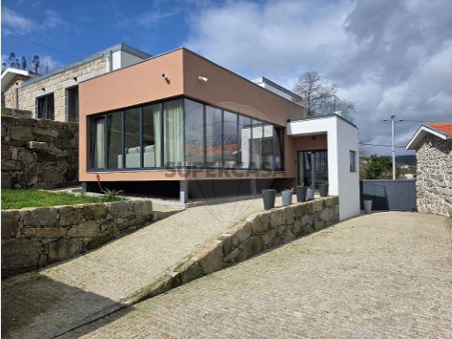 Quintas e casas rústicas T6 em Termas de São Vicente