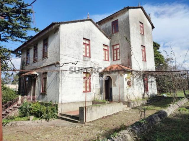 Quintas e casas rústicas T7 em Touguinha e Touguinhó