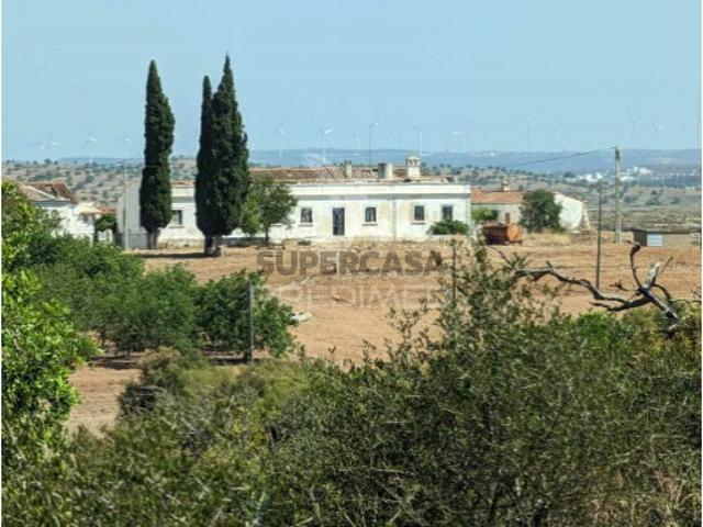 Quintas e casas rústicas T9 em Castro Marim