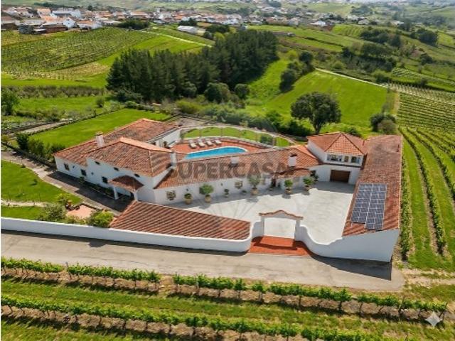 Quintas e casas rústicas T9 em Lamas e Cercal