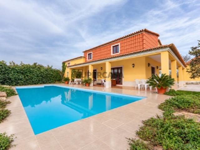 Quintas e casas rústicas T9 em Pontével