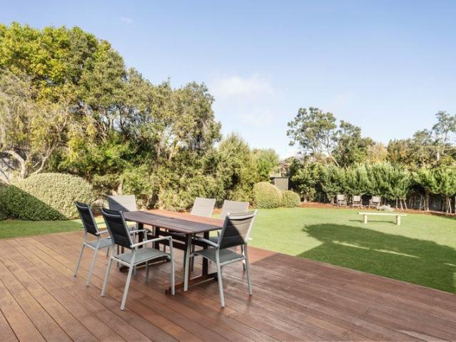 Quintessential Blairgowrie beach house, just 300 metres from the sheltered shoreline
