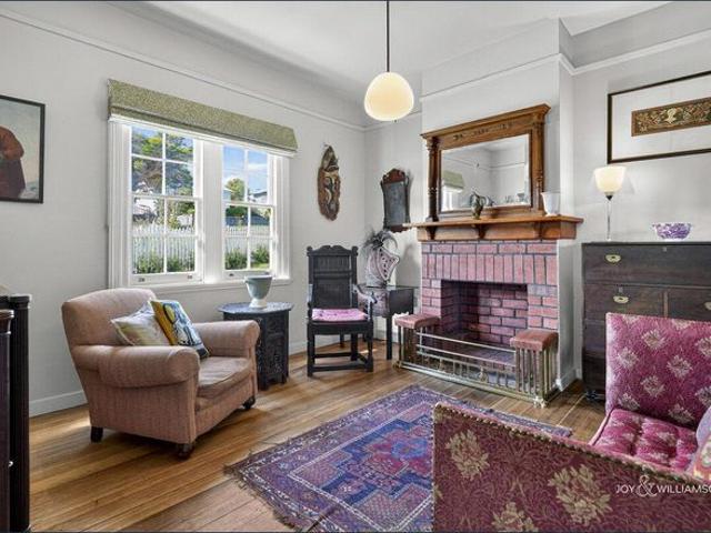 Quintessential Character Cottage