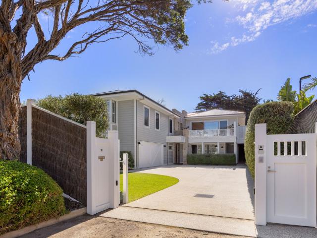 Quintessential Sorrento Beach Charm Unfurnished