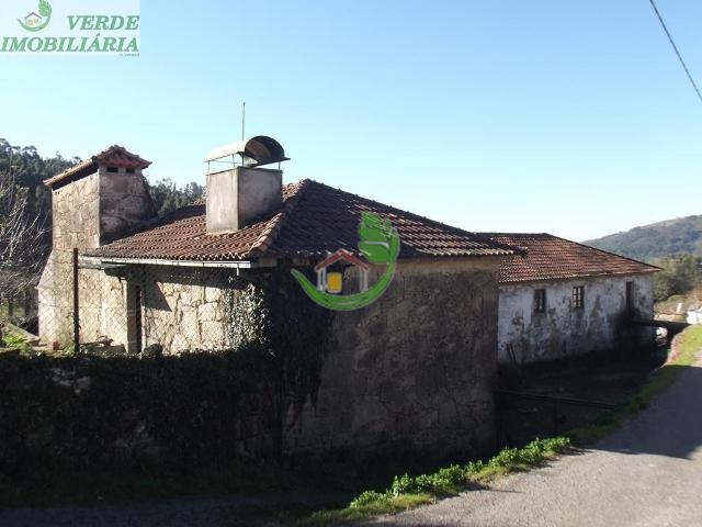Quintinha com Moradia Rústica Vila Verde, Godinhaços