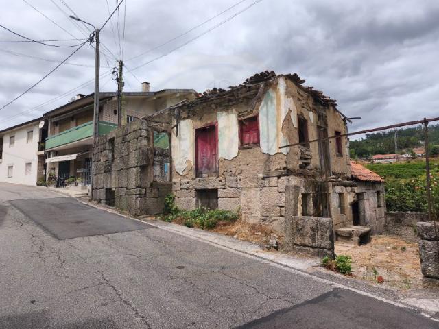 Quintinha com Casa para Recuperar