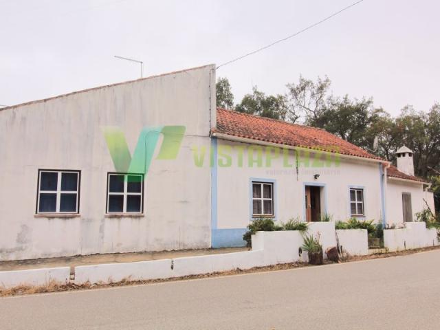 Quinta em Monchique com Casa, antiga Taberna e Destilaria